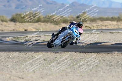 media/Dec-07-2025-CVMA (Sun) [[3e7d2de5dc]]/Race 16-Formula Middleweight/